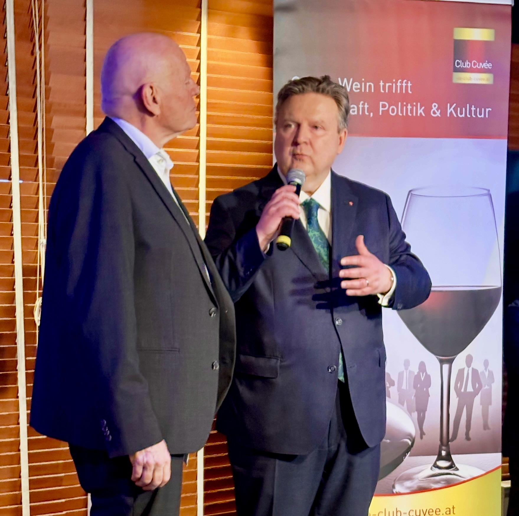 Das Geheimnis um Ludwigs grüne Krawatte 