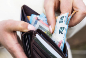 Schulstartplus: 80 % der Familien mit digitaler Bezahlkarte