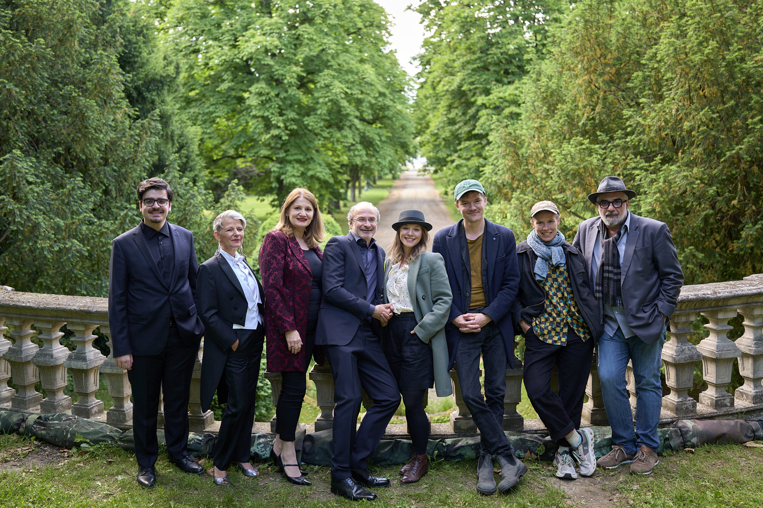 Platanen, Pointen und ein Trottel: Saisonstart im Theater im Park