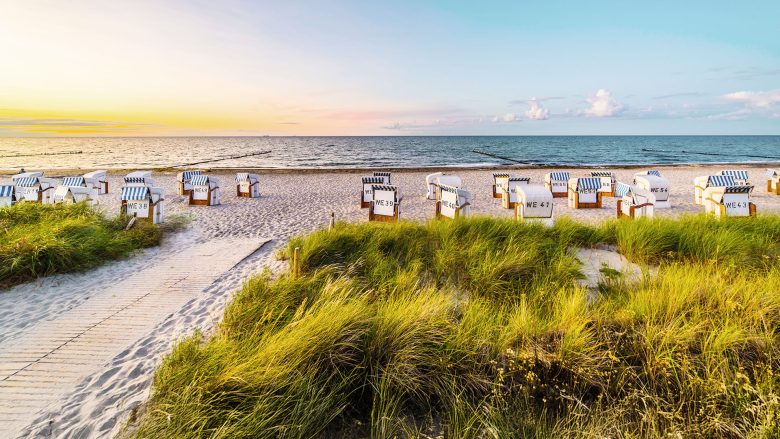 Die Ostsee erfrischend anders: Wo Küstenromantik auf Genuss trifft