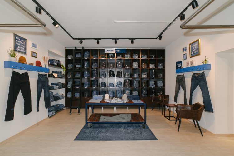 "The Budims" ist der Denimdealer Nummer 1 in der City.